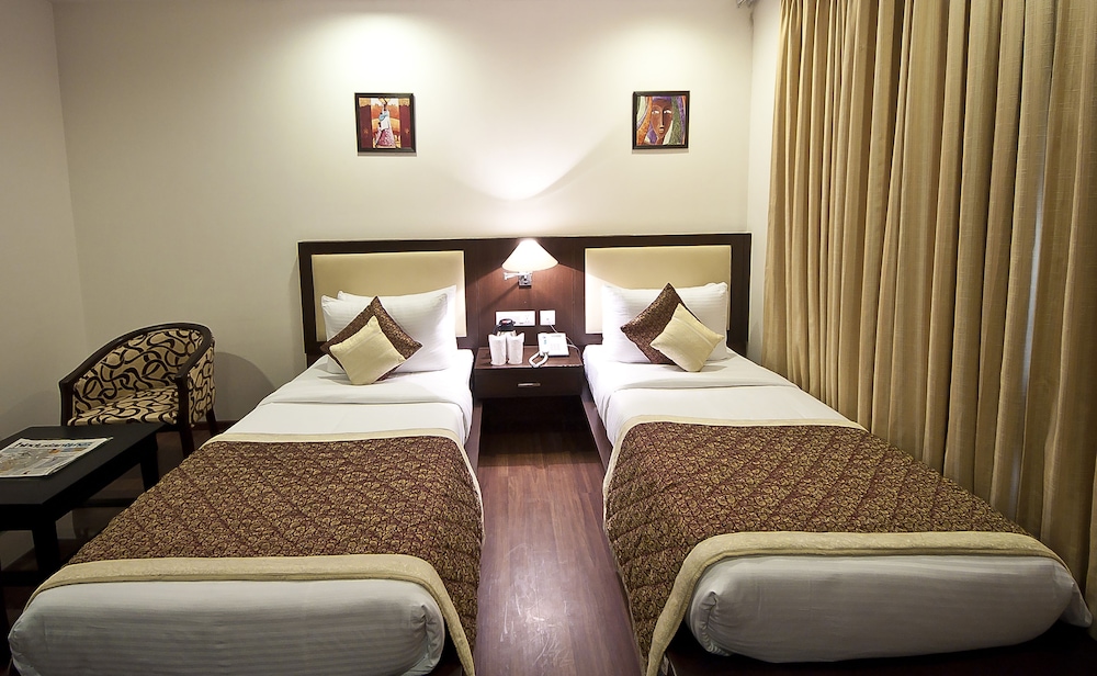 Hotel Divine Paradise 12/35