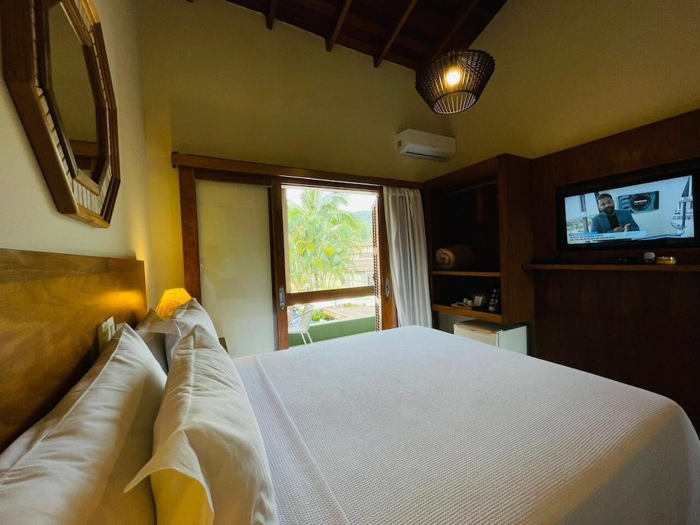 Hiu Hotel 11/50