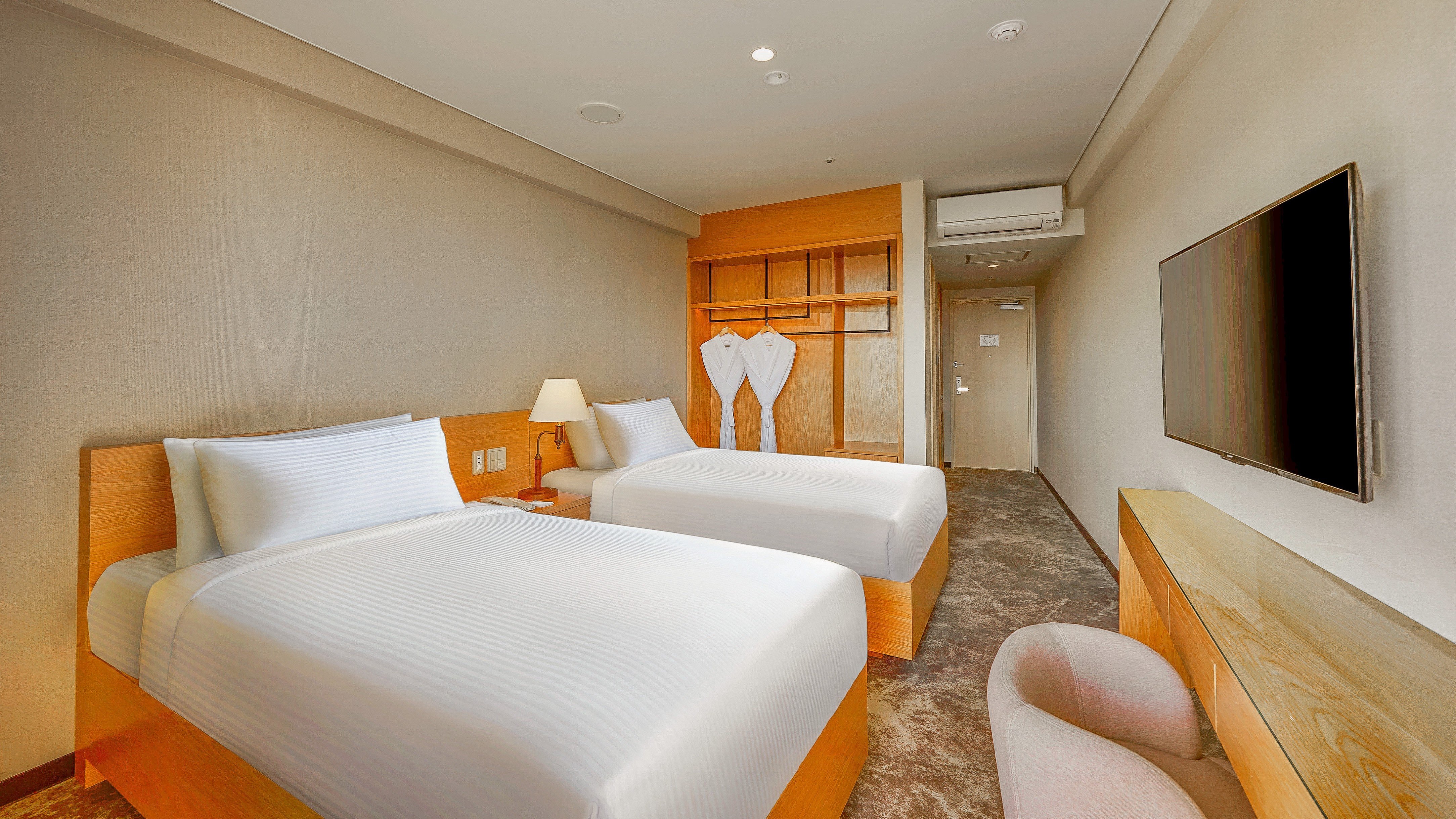 ANA Crowne Plaza Resort Okinawa Uruma Hills by IHG 17/50