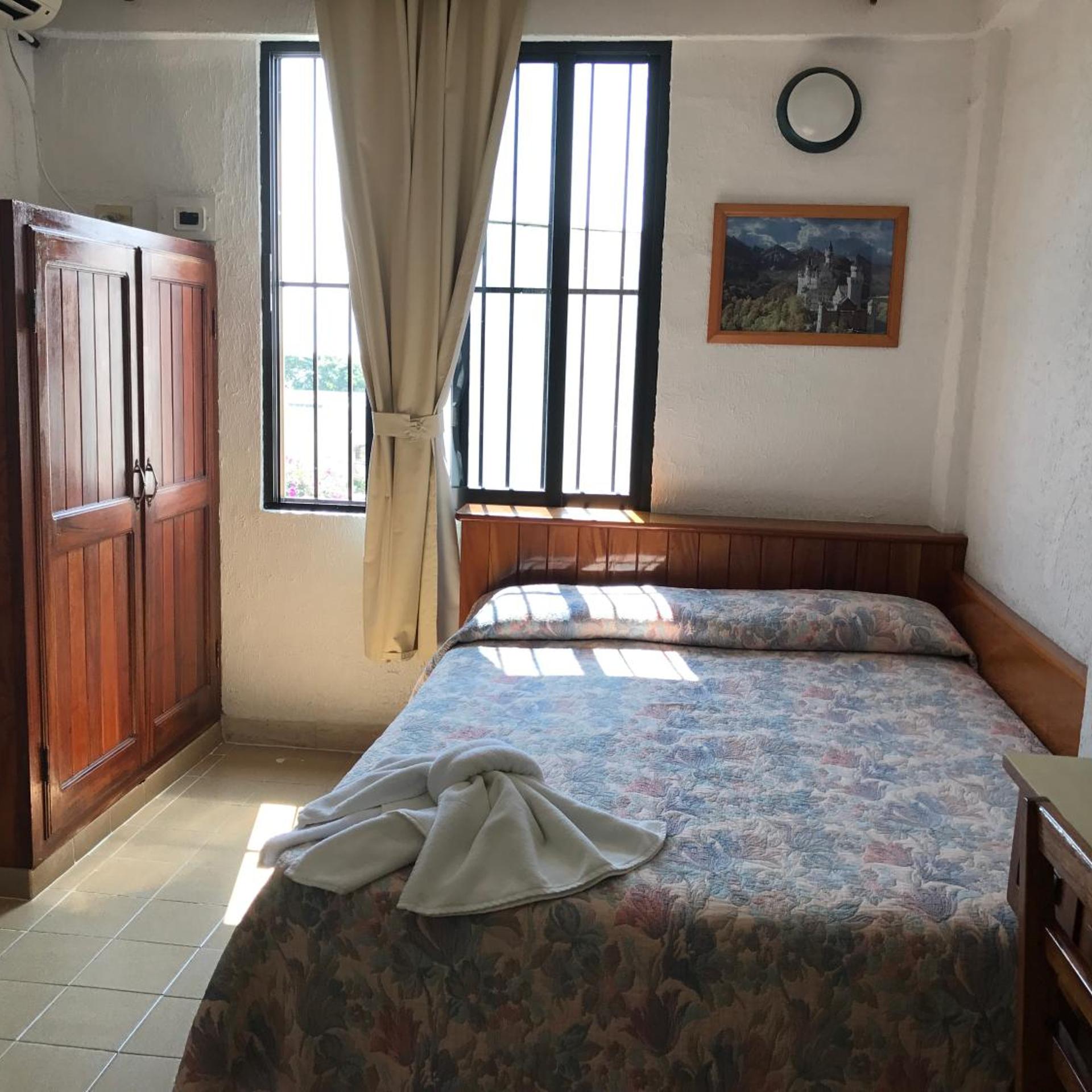 Hotel Los Arcos 31/51