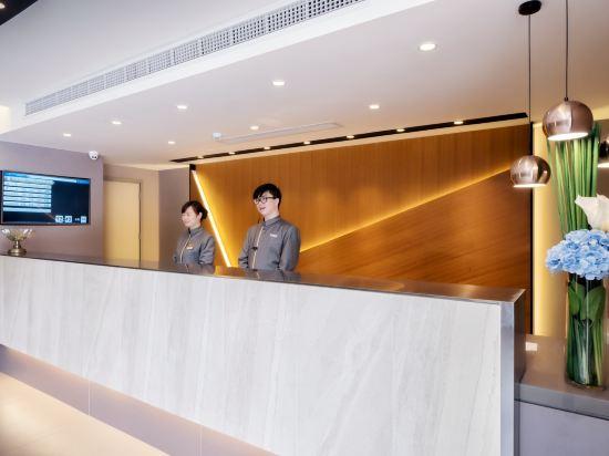 Home Inn Selected (Shanghai Hongqiao Gubei Yaohong Road Metro Station) 10/53