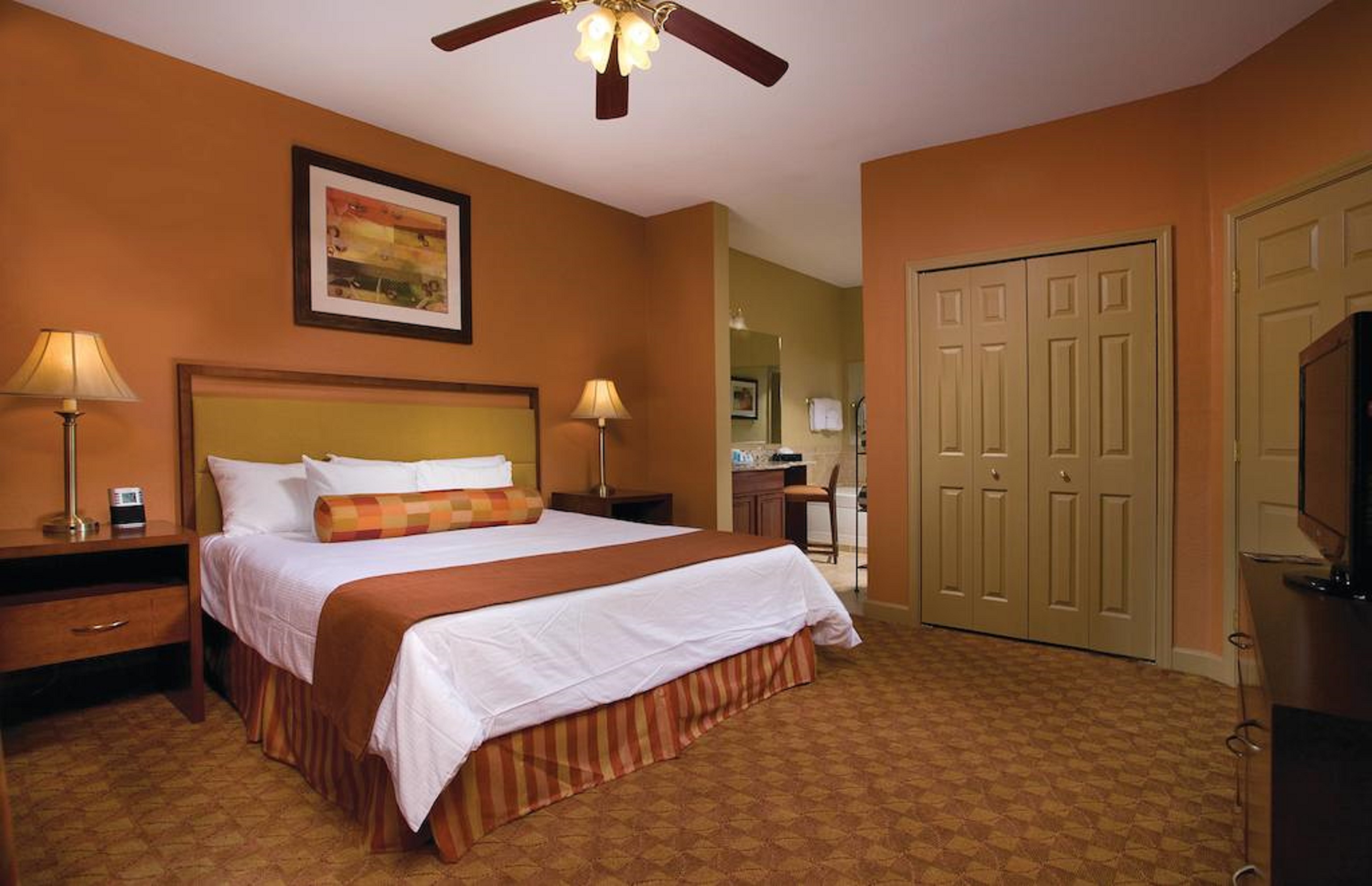 1 BEDROOM, SUITE