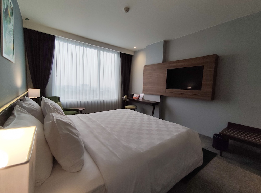 Swiss-Belinn Bogor 15/57