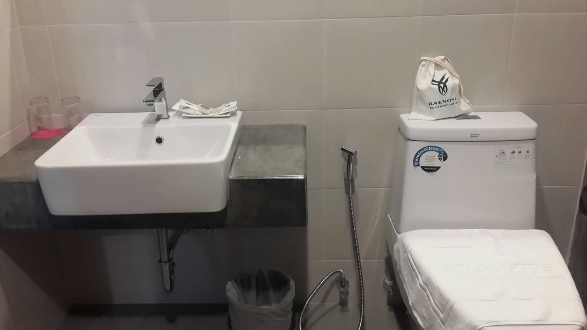 غرفة ديلوكس بسرير مزدوج، Raenong Boutique Hotel 6/6