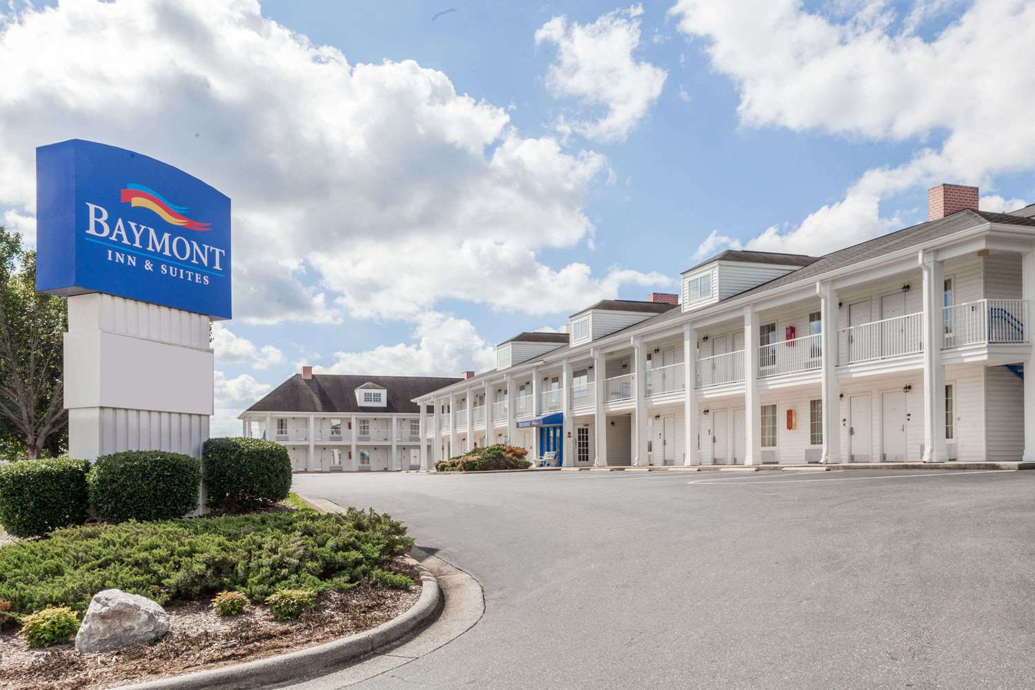 Baymont by Wyndham Hickory 21/24