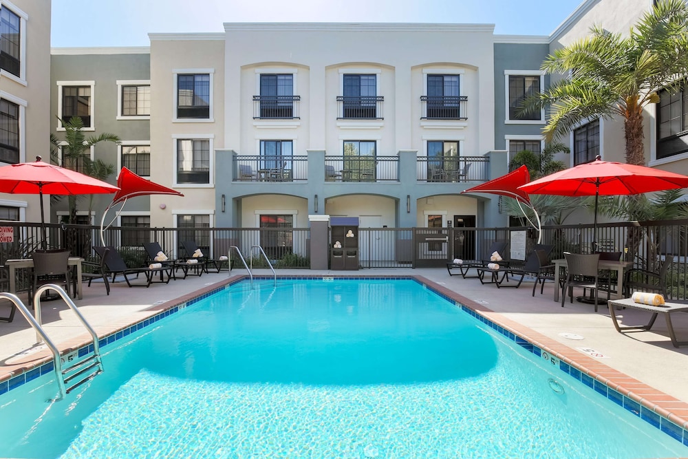 Hampton Inn Santa Barbara/Goleta 5/50