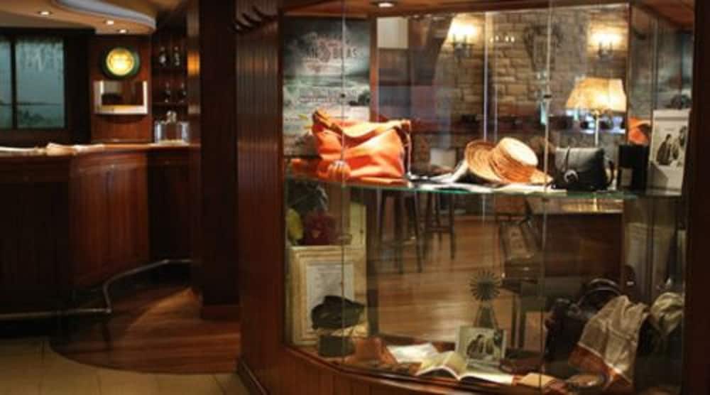 Hotel Austral Bahia Blanca 35/37
