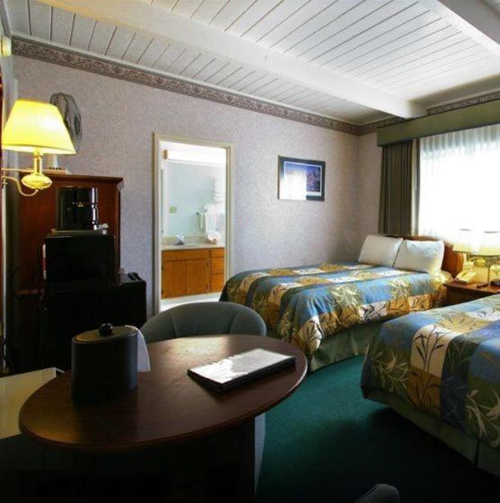Francisco Bay Inn 14/42