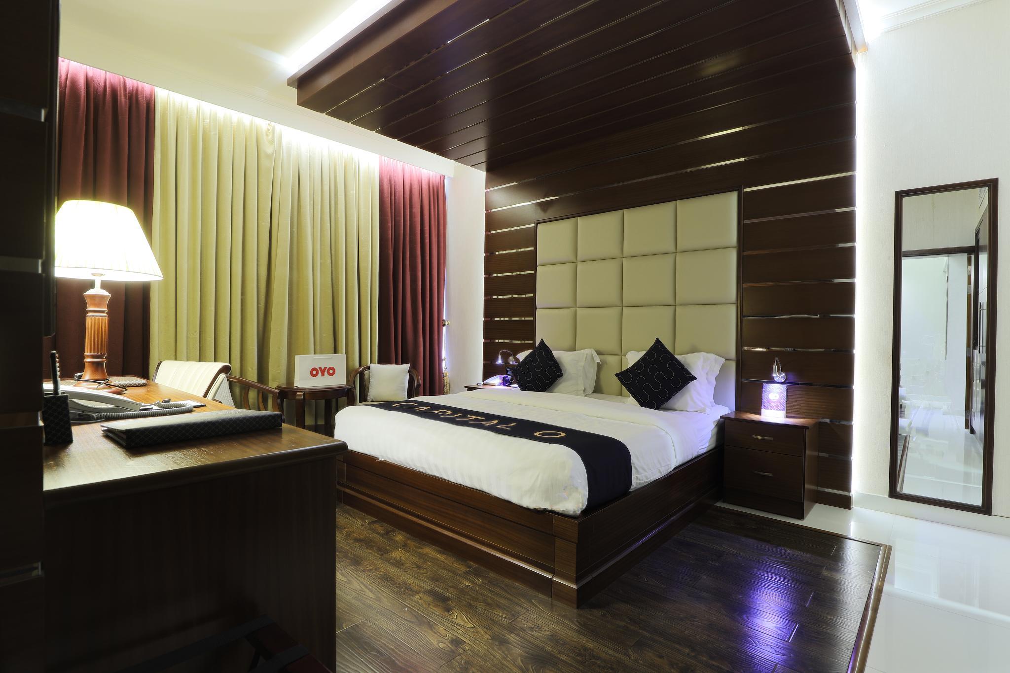 Room, King Bed