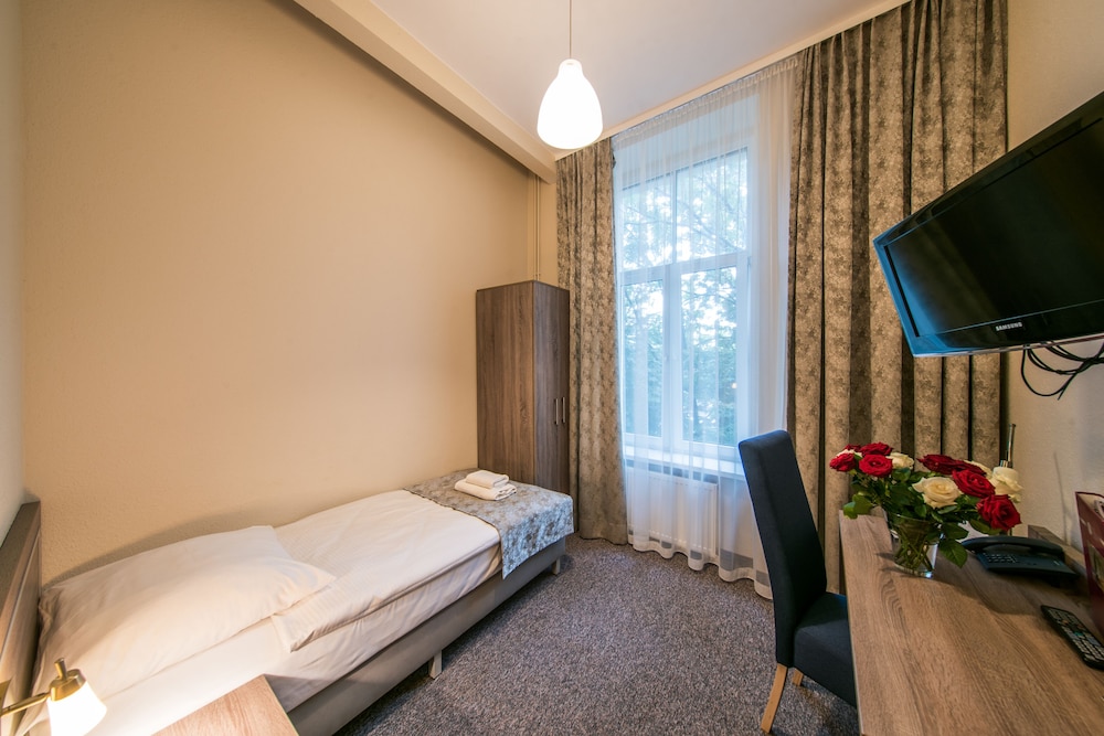 Lothus Hotel 10/45