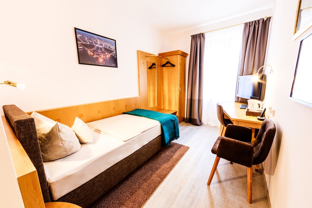 Hotel Kaiserhof 6/44