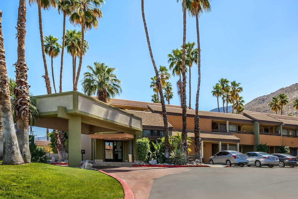 Best Western Inn At Palm Springs 36/47