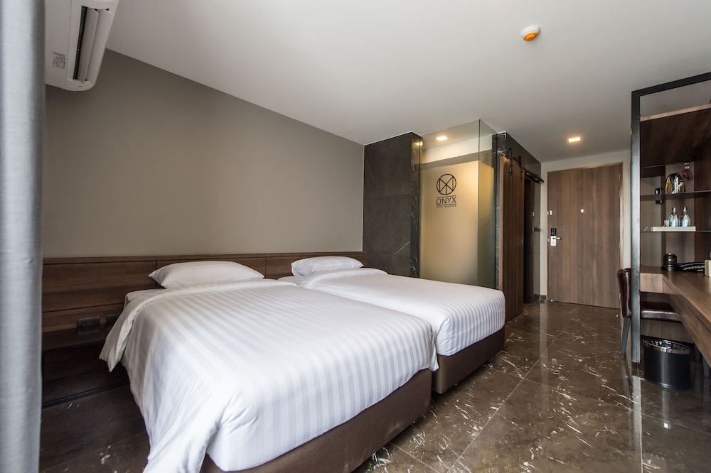 Onyx Hotel Bangkok 32/63