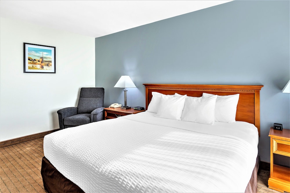 Holiday Inn Ontario 15/61