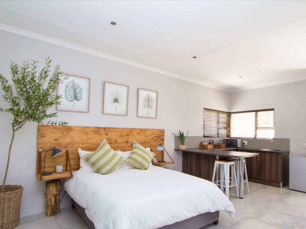 The Maxton Boutique Hotel 8/45