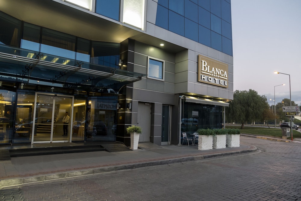 Blanca Hotel Izmir 60/64