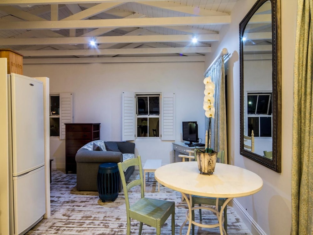 Maison - H Guest House 23/50