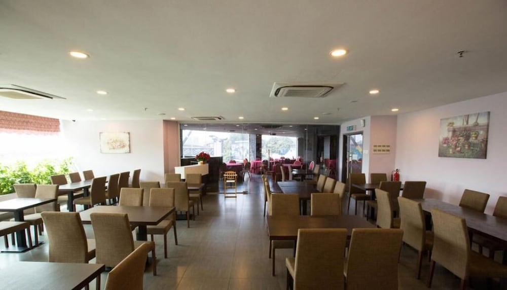 METRO HOTEL BUKIT BINTANG 33/39