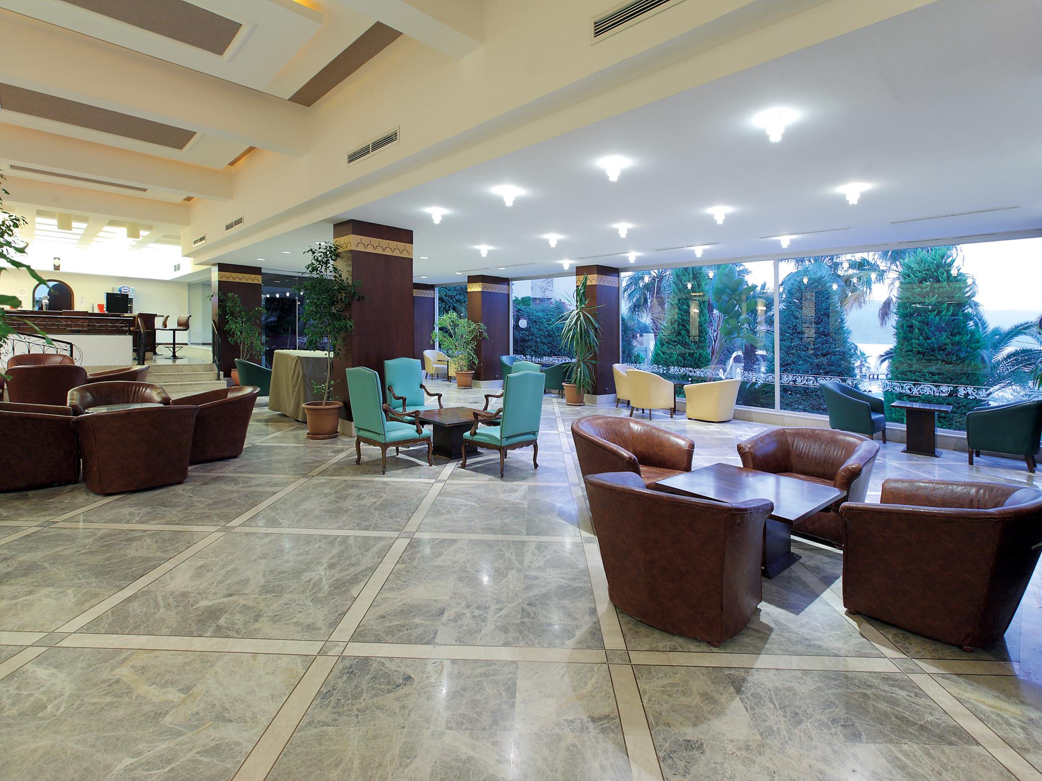 Fortezza Beach Resort 30/55