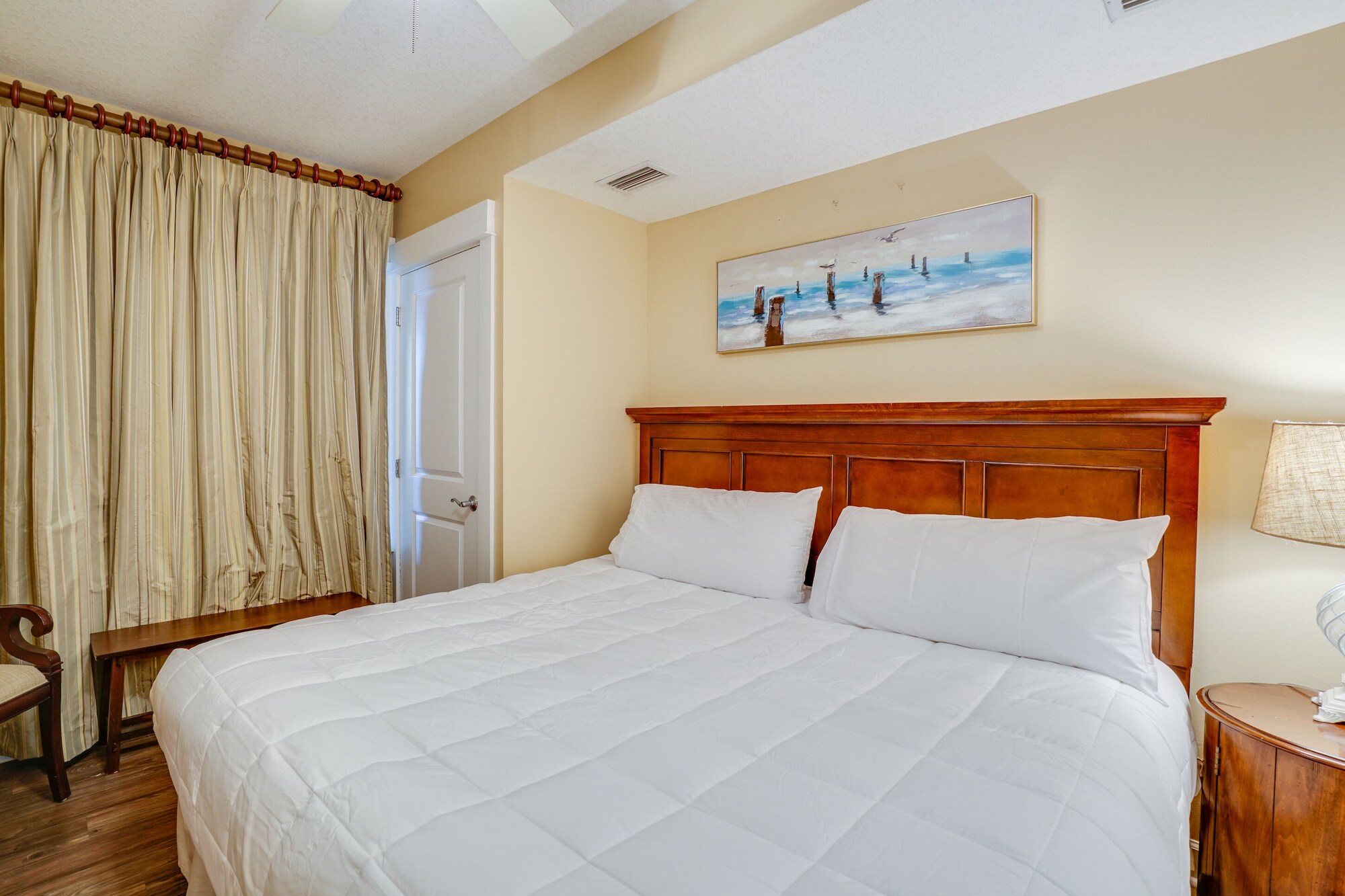 1 BEDROOM, CONDO, SEA VIEW