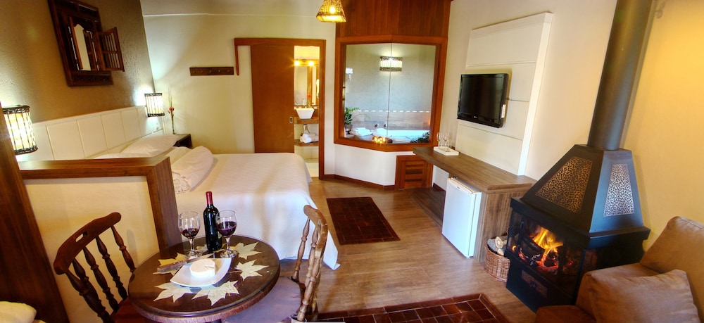 Hotel Canto Verde 56/77
