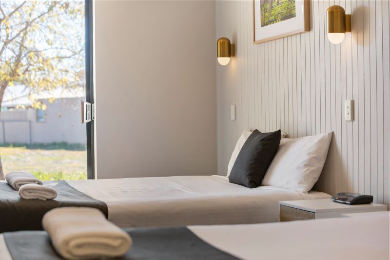 Room, 2 Double Beds, The Wine Vine Hotel 3/3