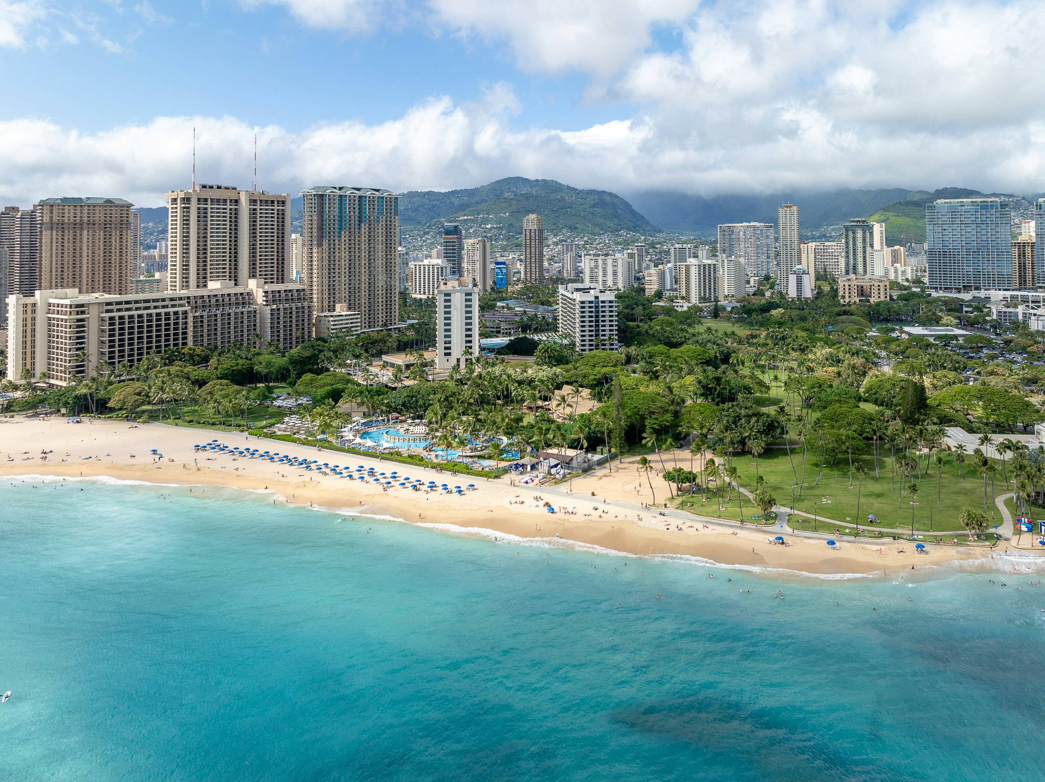 Luana Waikiki Hotel and Suites 46/50