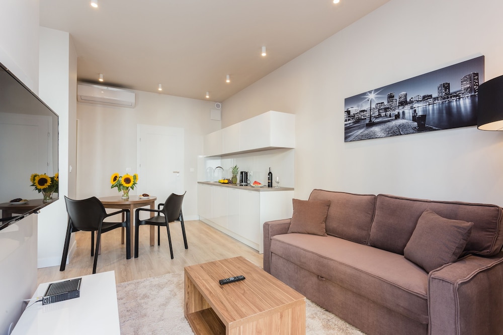 Platinum Residence Mokotow 34/42