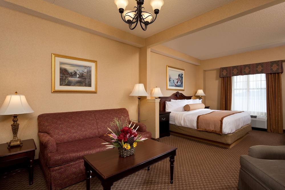 Fort William Henry Hotel and Conference Center 9/67