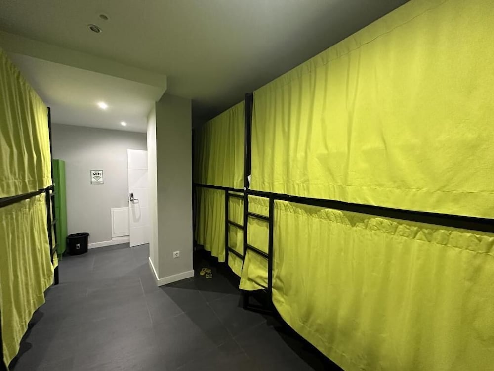 Madriz Hostel 14/18