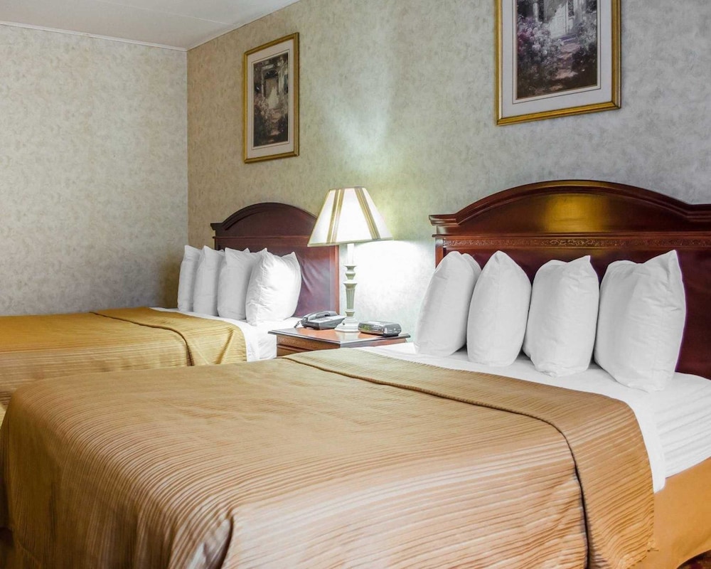 Quality Inn Enola - Harrisburg 17/60