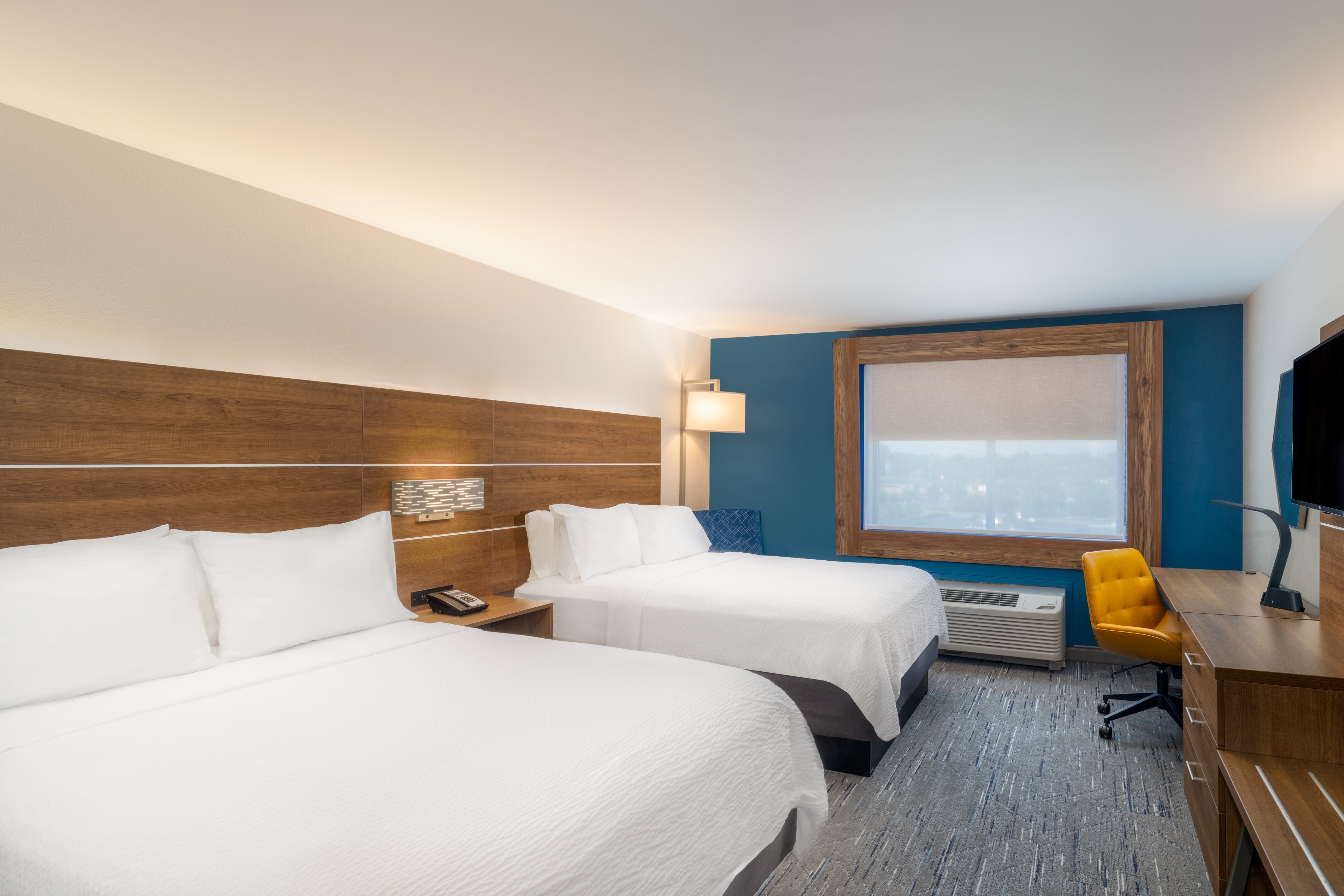 Holiday Inn Express & Suites Lexington W - Versailles 19/70