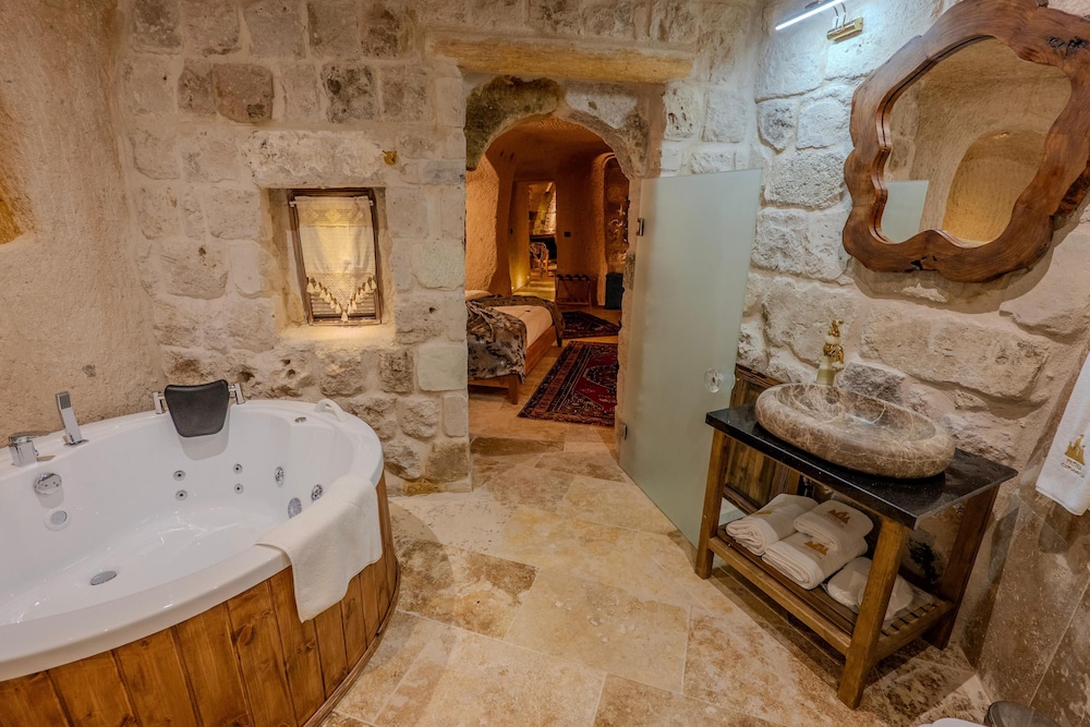 Patina Cappadocia 50/50