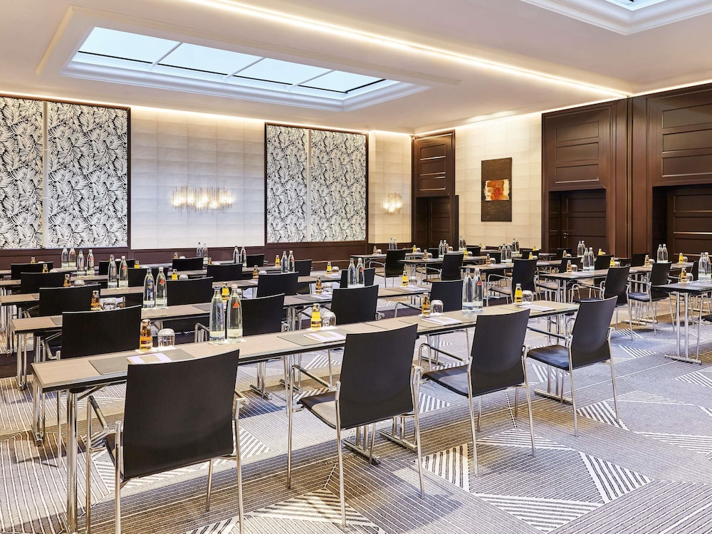 Sofitel Frankfurt Opera 69/75