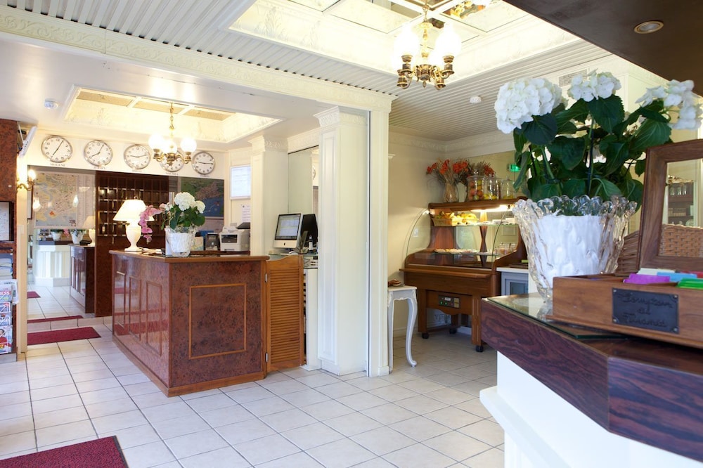 ABALYS HOTEL 2/46