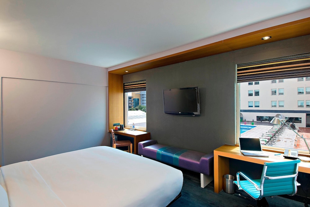 Aloft Bengaluru Whitefield 12/50