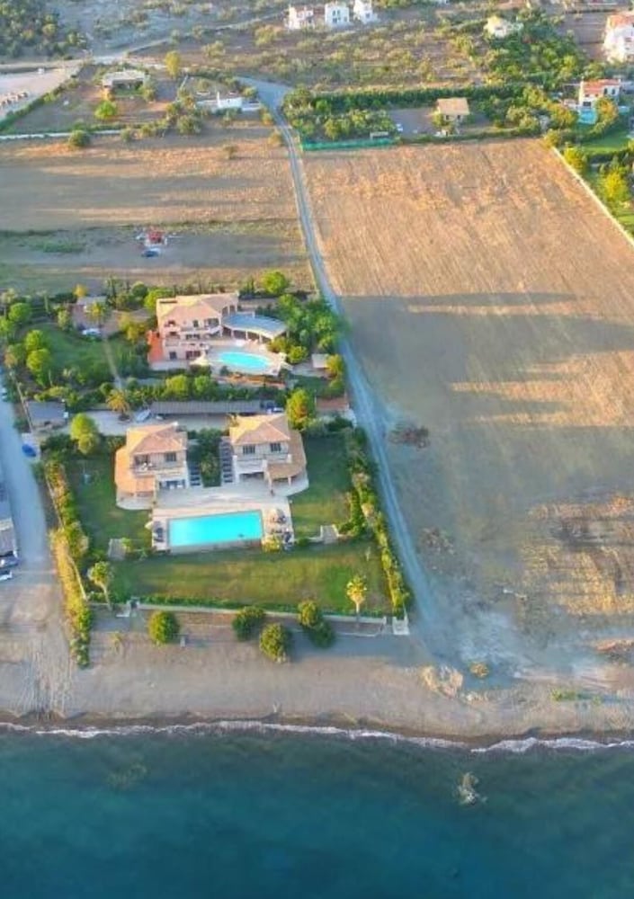 Thermesea Luxury Lodge 53/68