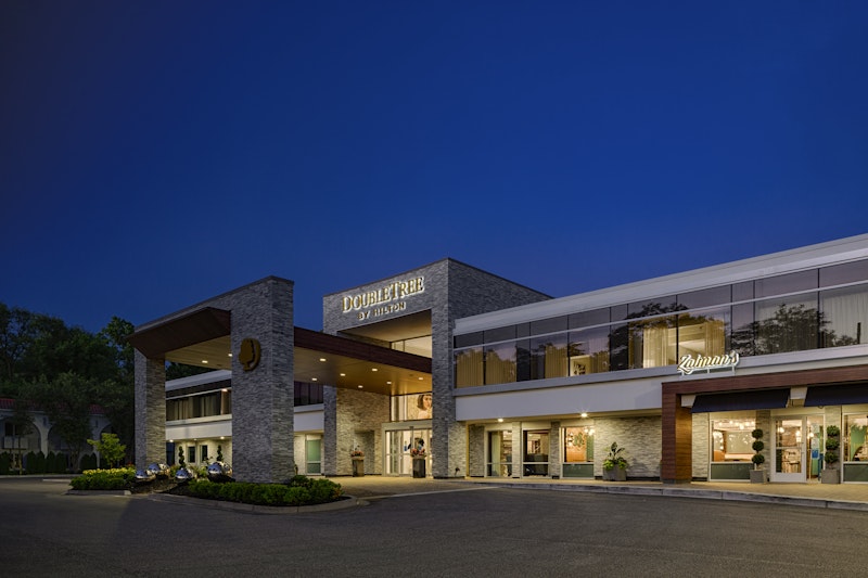 The Kingsley Bloomfield Hills - a DoubleTree by Hilton 3/62