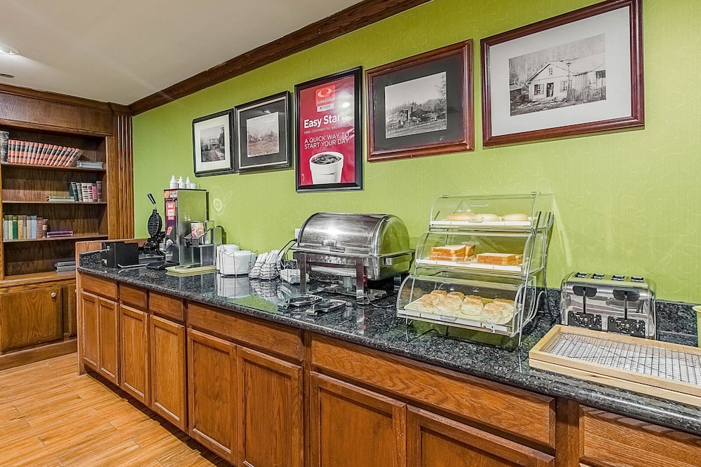 Econo Lodge Inn & Suites Norton - Wise South 35/44