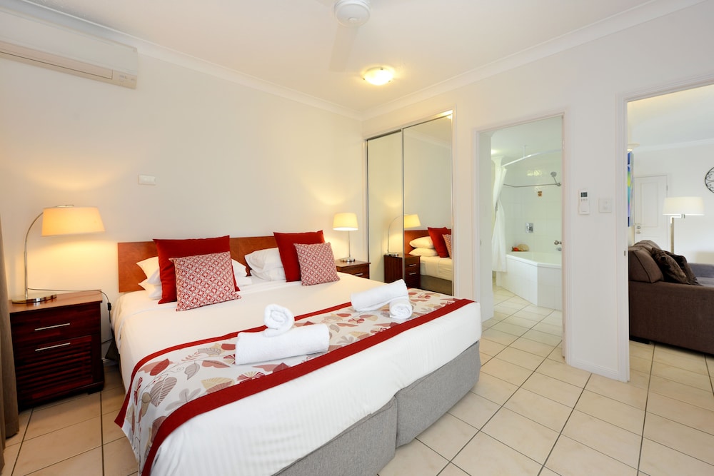 Central Plaza Port Douglas 21/63