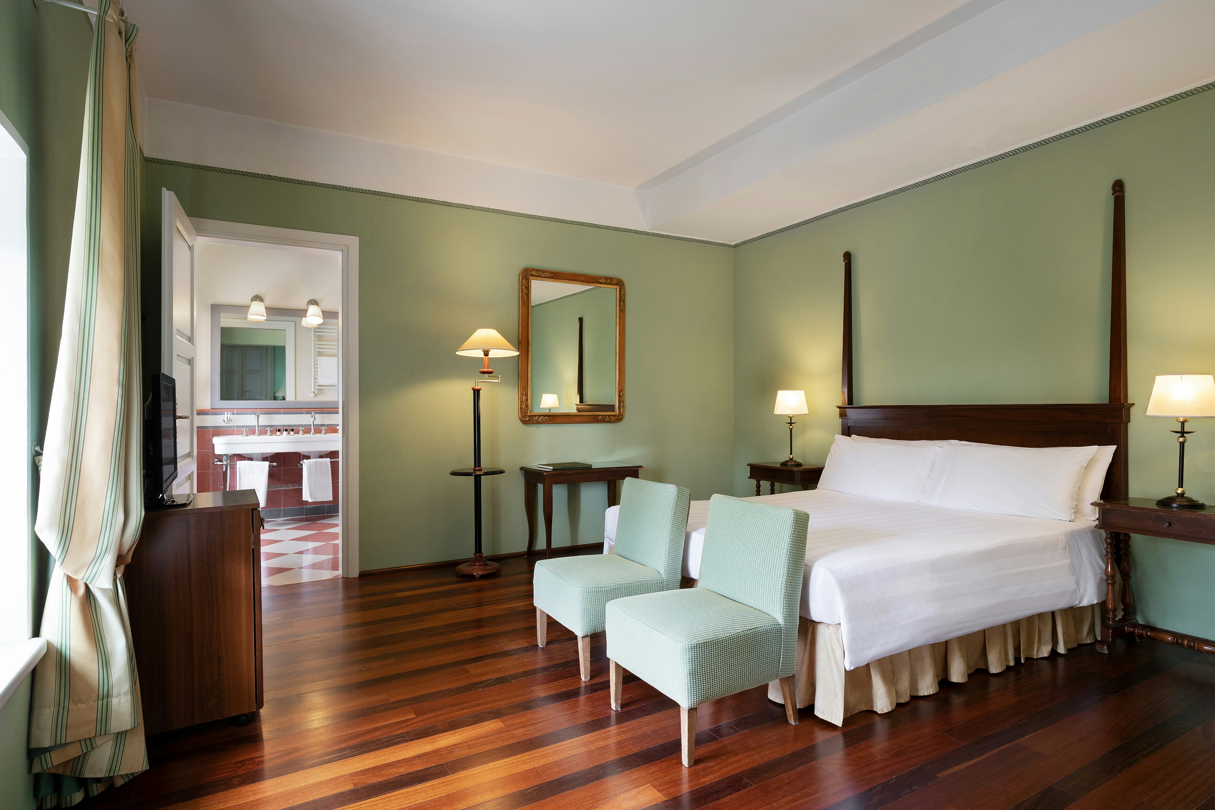 Heritage, Suite, Park View
