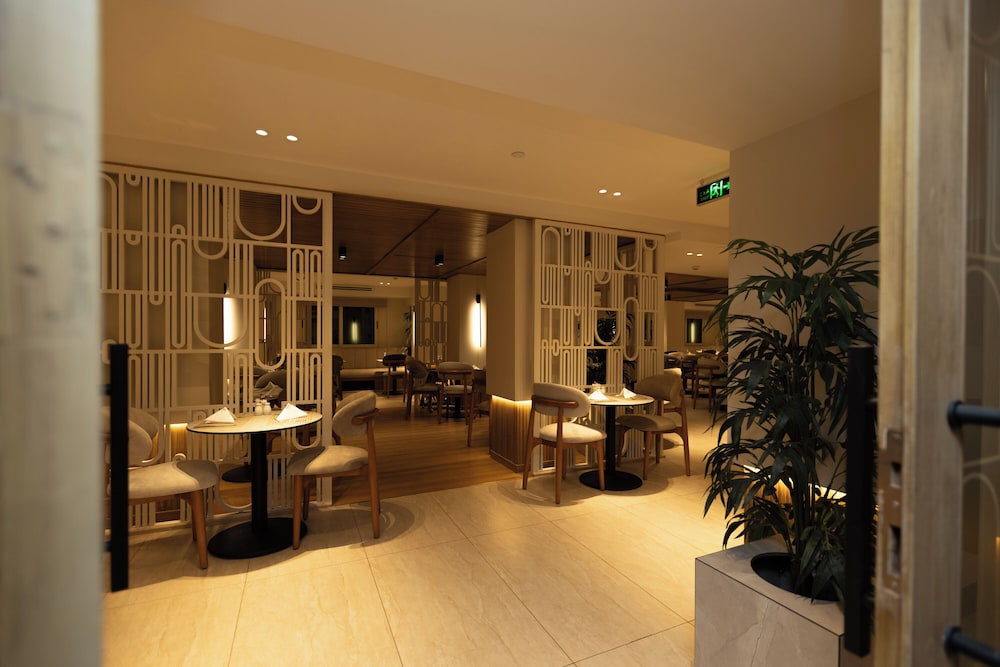 Barcelo Cairo Pyramids Hotel 30/50