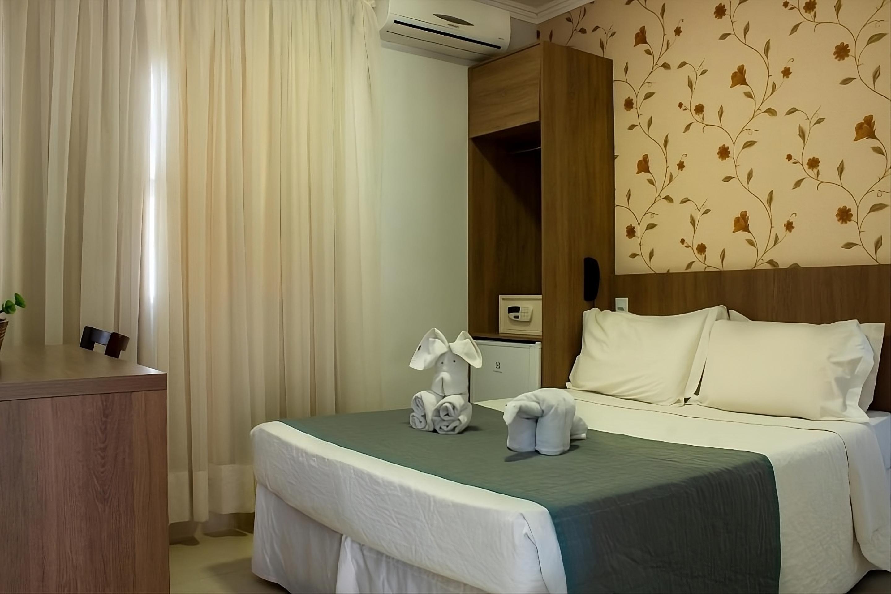 Room, Double Bed