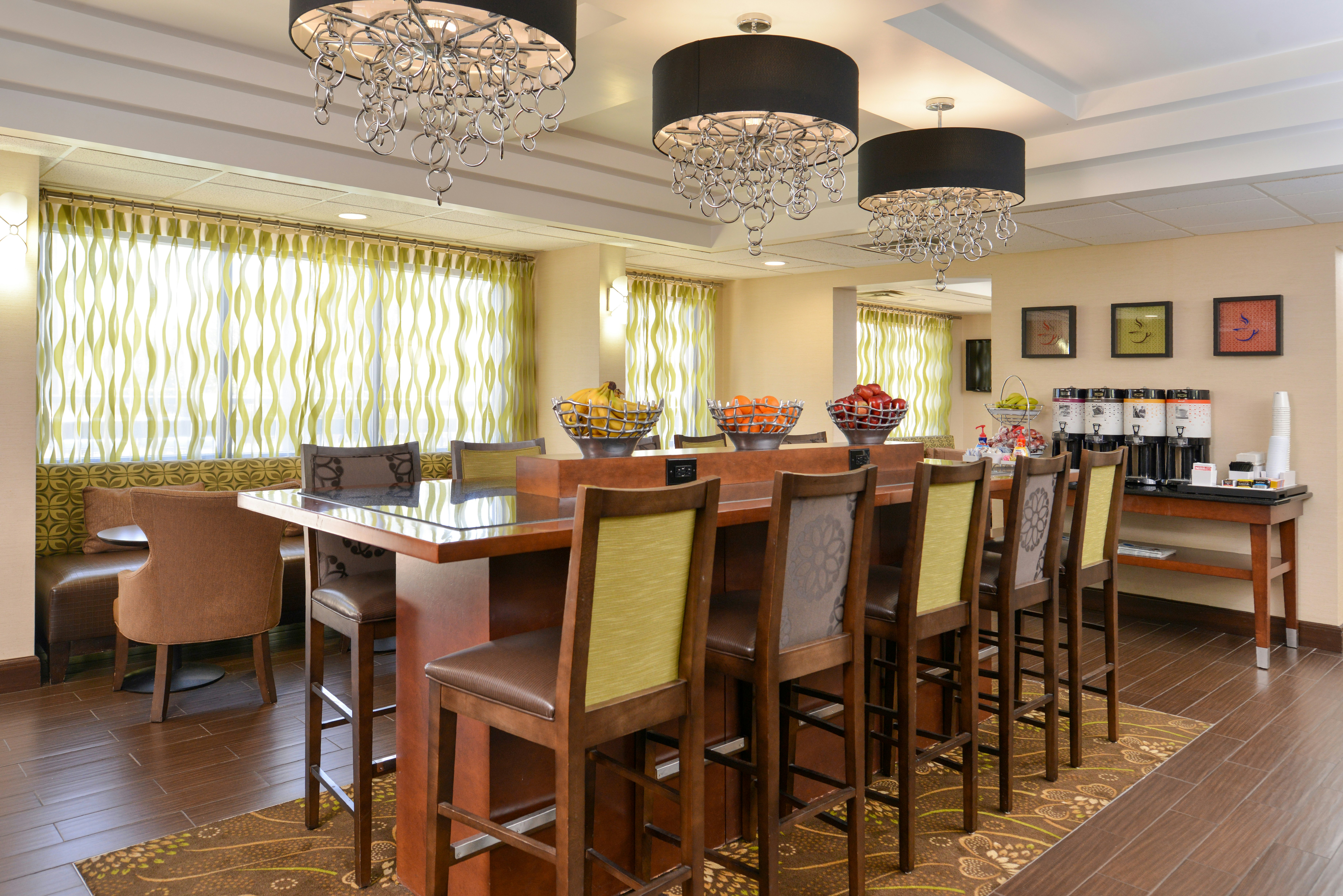 Hampton Inn Daytona Ormand Beach 18/36