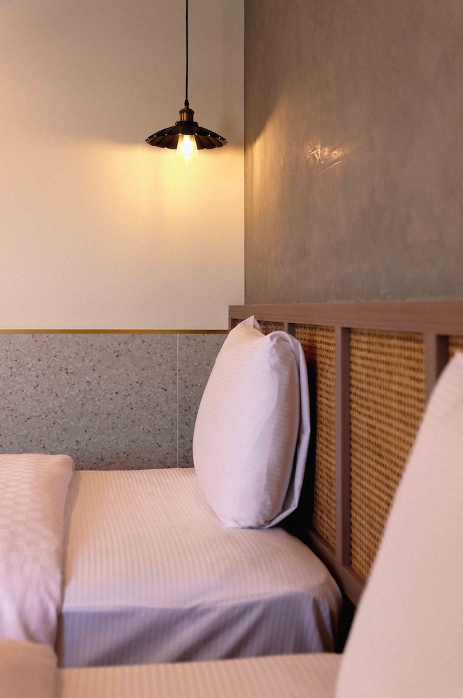 Kindness Hotel Yuanlin 39/50