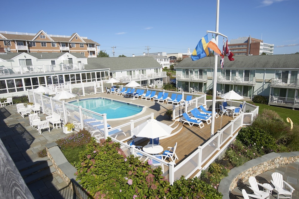 Anchor In Distinctive Waterfront Lodging 6/65