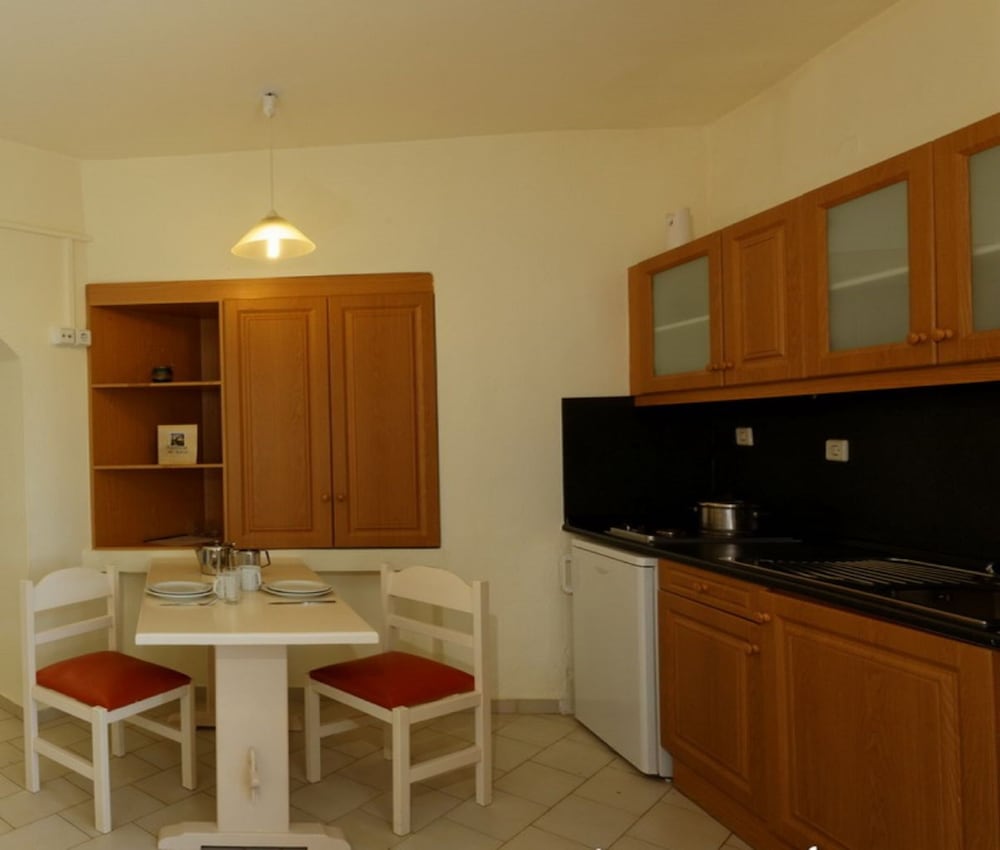 Alianthos Suites 50/50