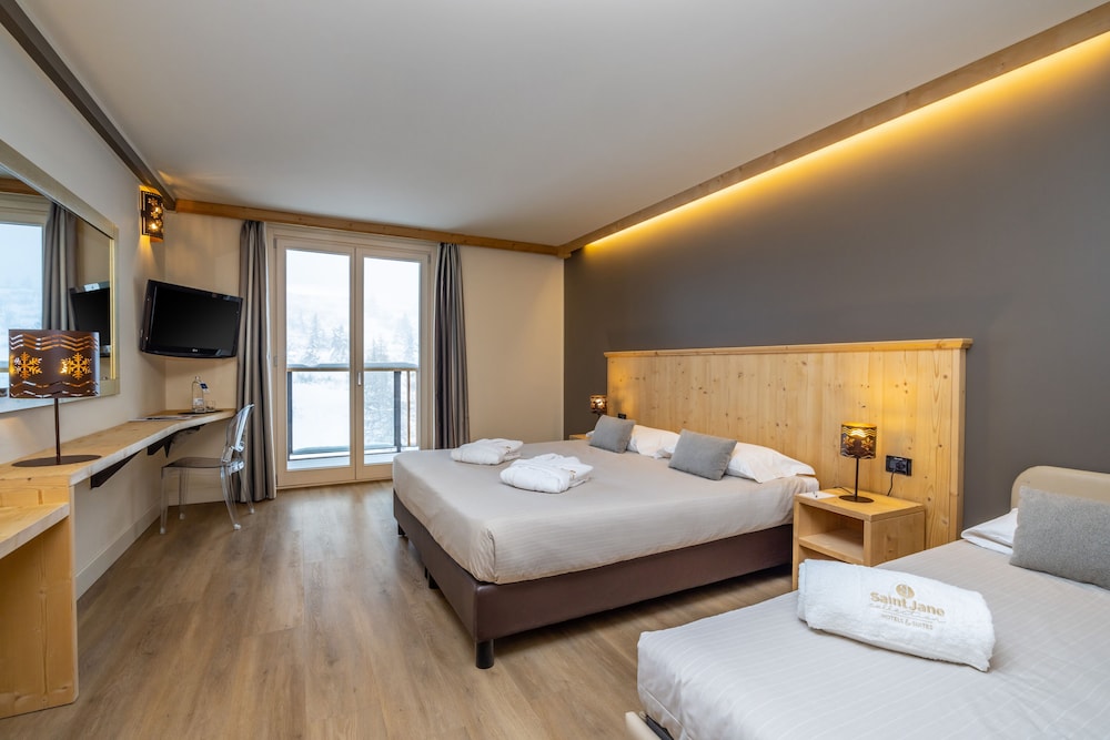 Hotel Piandineve 13/64