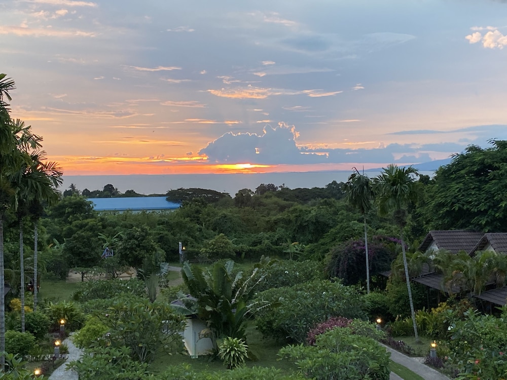 Atmaland Resort 51/66