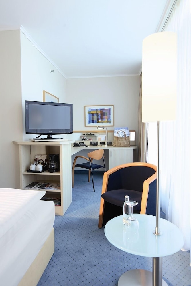 Lindner Hotel Cologne Am Dom, part of JdV by Hyatt 50/58